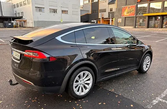 Tesla Model X 2018 photo 5