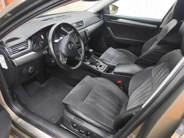 Skoda Superb Combi 2016 photo 4