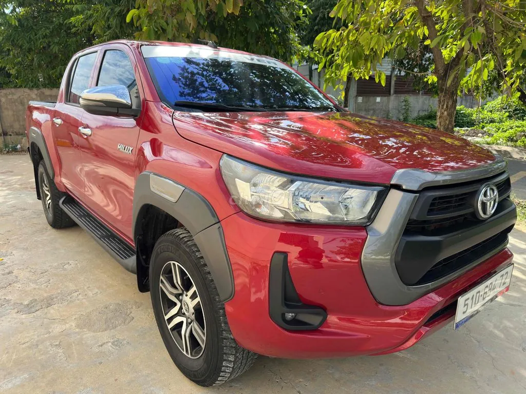 Toyota Hilux 2021 photo 2