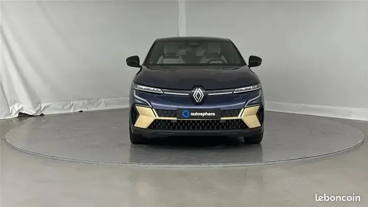 Renault Megane 2024 photo 2