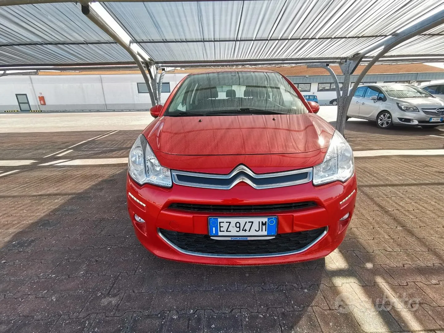 Citroen C3 2015 photo 2