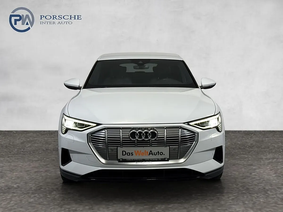 Audi E-Tron 2020 photo 2