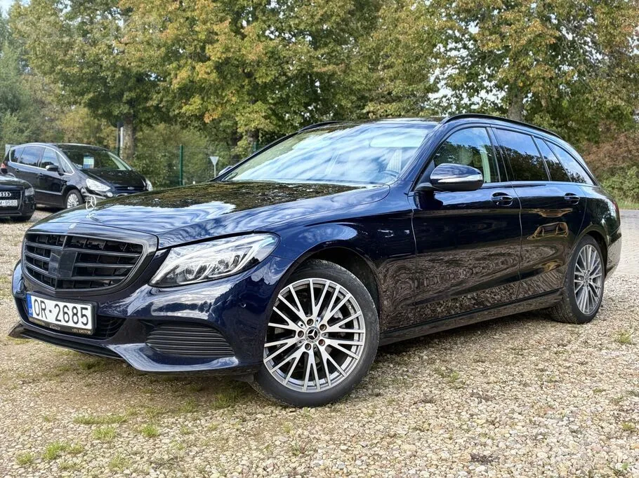Mercedes-Benz C220 2014 photo 2