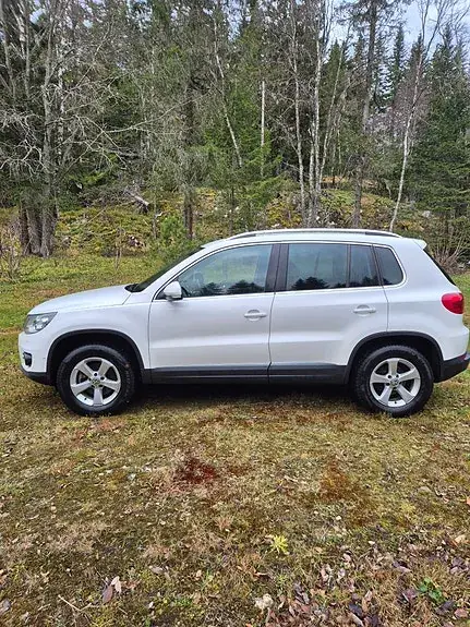 Volkswagen Tiguan 2012 photo 3