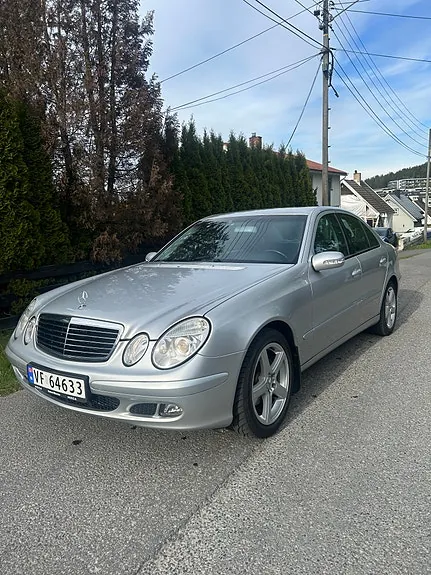 Mercedes-Benz E200