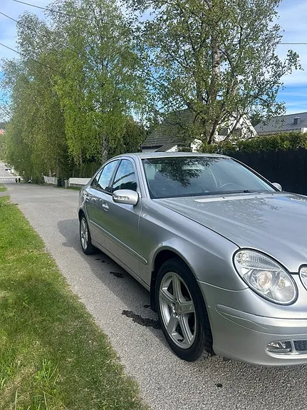 Mercedes-Benz E200