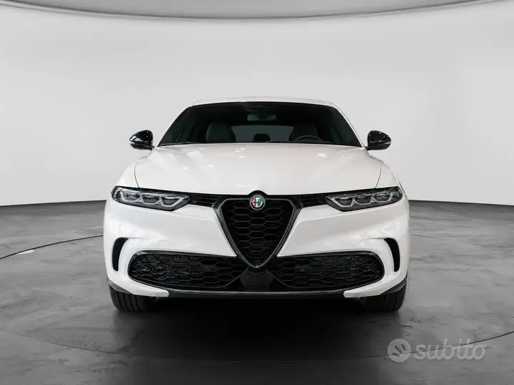 Alfa Romeo Tonale 2024 photo 2