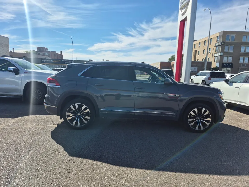 Volkswagen Atlas Cross Sport 2022 photo 2