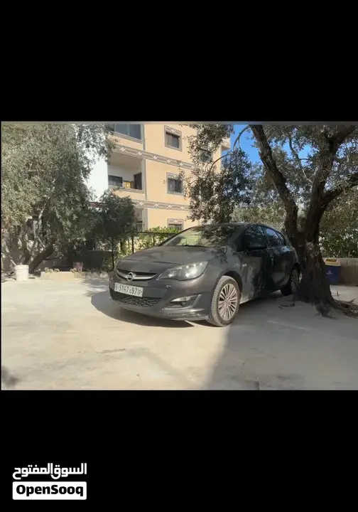 Opel Astra 2013 photo 2
