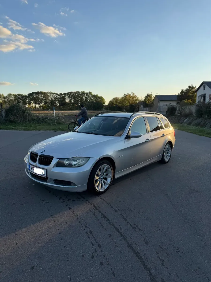 BMW 3 Series 2007 photo 2