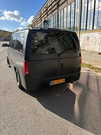 Chevrolet Astro 1995 photo 4