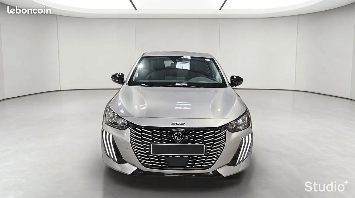 Peugeot 208 2024 photo 2