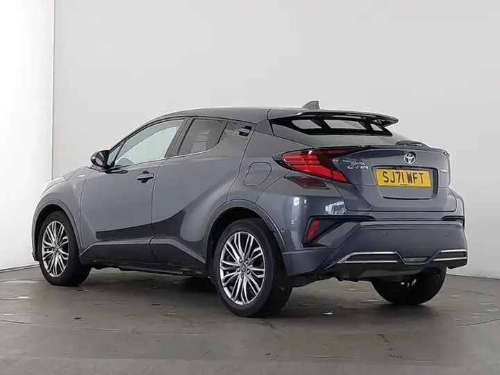 Toyota C-Hr 2021 photo 2