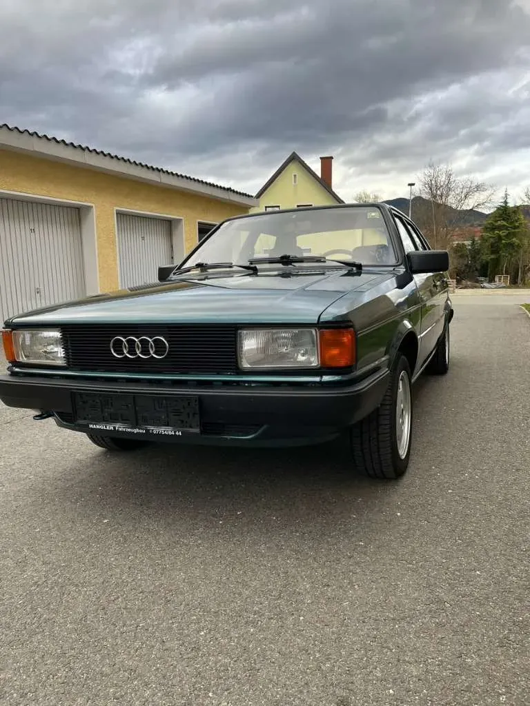 Audi 80 1982 photo 2