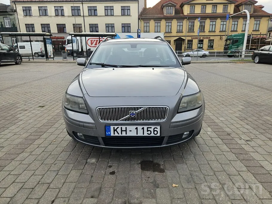 Volvo V50 2005 photo 2