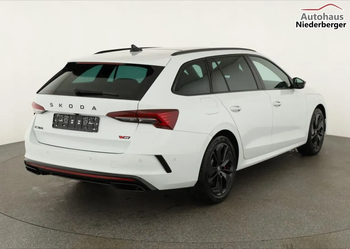 Skoda Octavia 2026 photo 2