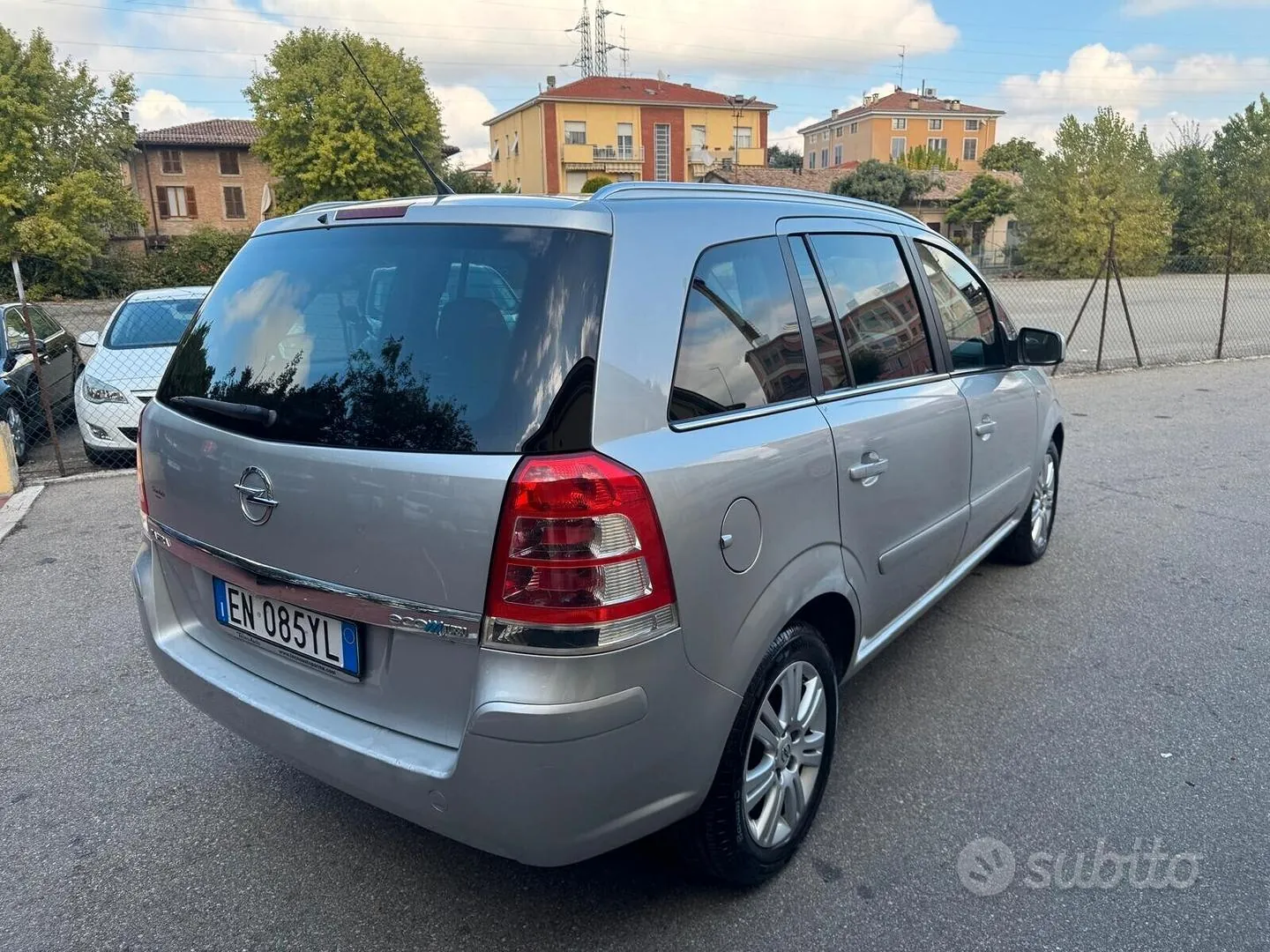 Opel Zafira 2012 photo 4