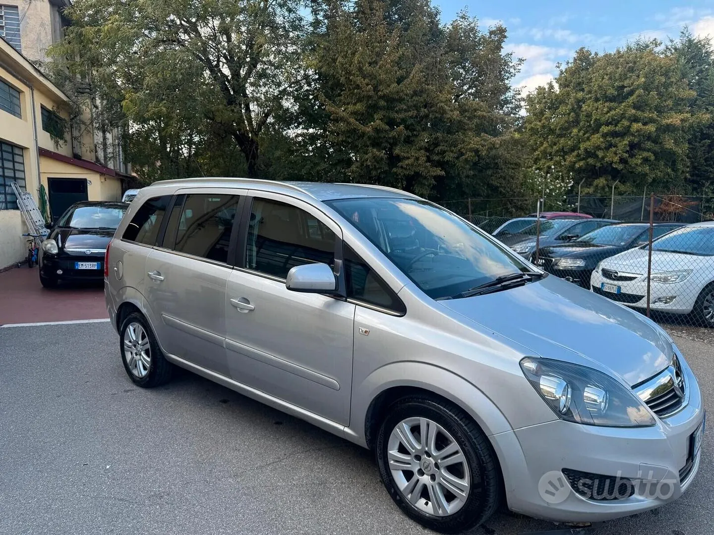 Opel Zafira 2012 photo 3