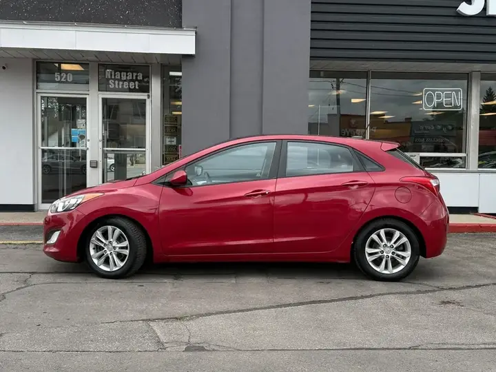 Hyundai Elantra 2014 photo 2