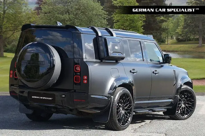 Land Rover Defender 2023 photo 3