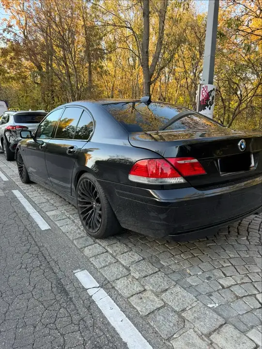 BMW 7 Series 2006 photo 3