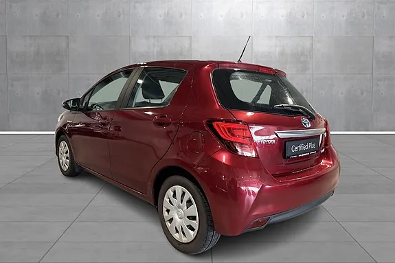 Toyota Yaris 2016 photo 3