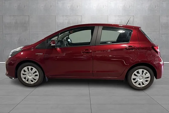 Toyota Yaris 2016 photo 2