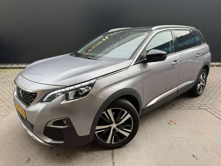 Peugeot 5008 2019 photo 4