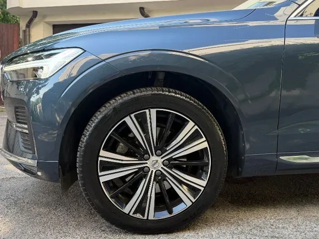 Volvo Xc60 2023 photo 4