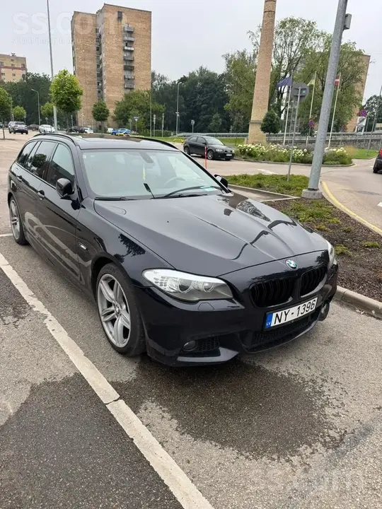 BMW 530 2012 photo 3