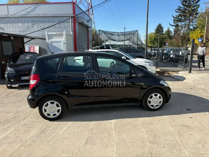 Mercedes-Benz A 160 2010 photo 4