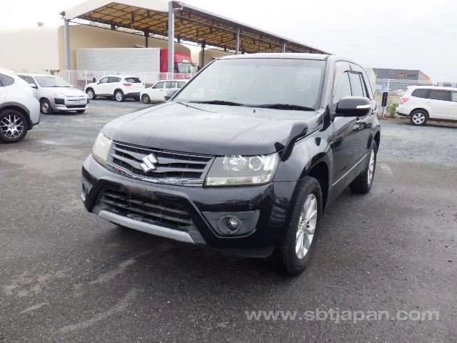 Suzuki Escudo 2013 photo 2