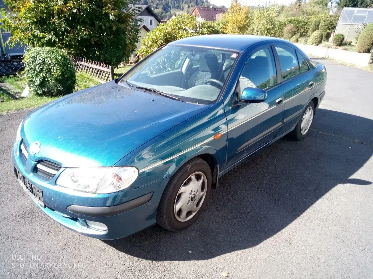 Nissan Almera 2002 photo 3
