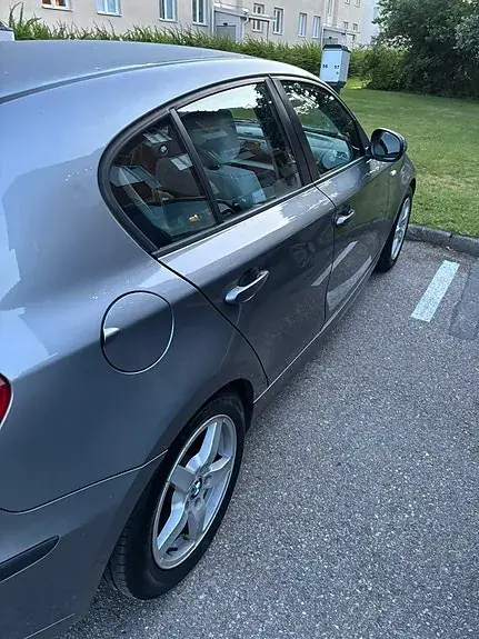 BMW 116D 2011 photo 3