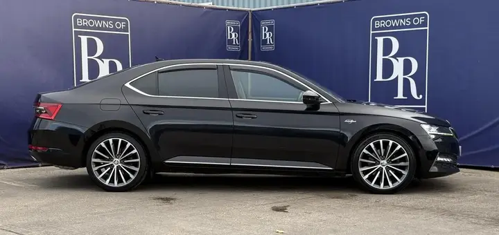 Skoda Superb 2019 photo 4