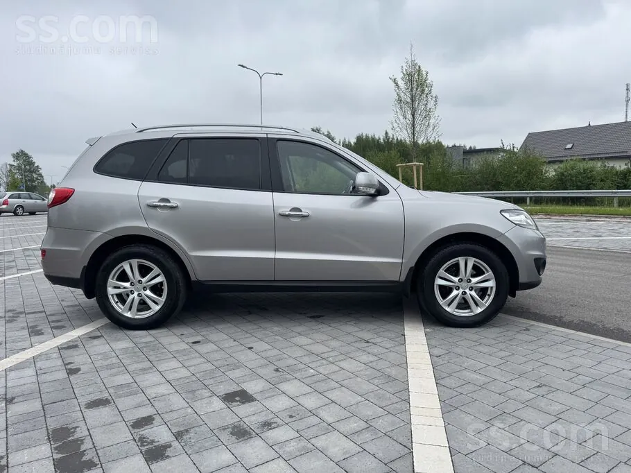 Hyundai Santa Fe 2011 photo 5
