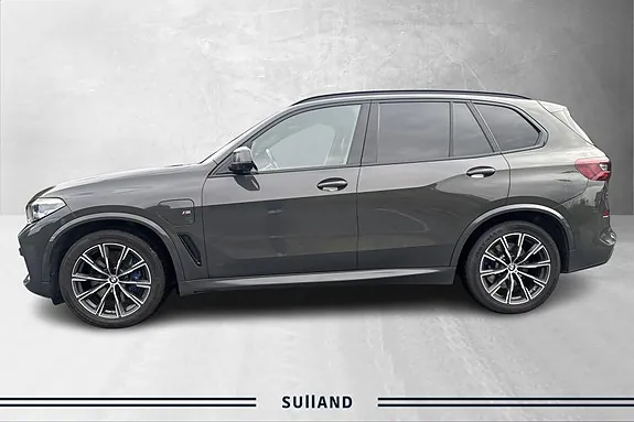 BMW X5 2021 photo 2