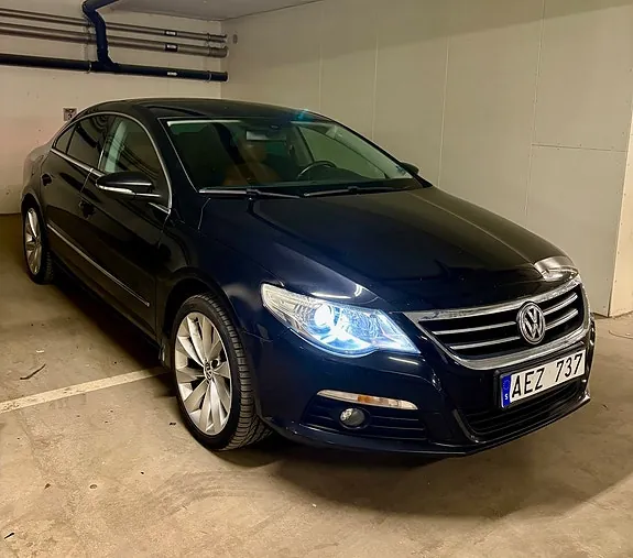 Volkswagen Passat Cc 2010 photo 2