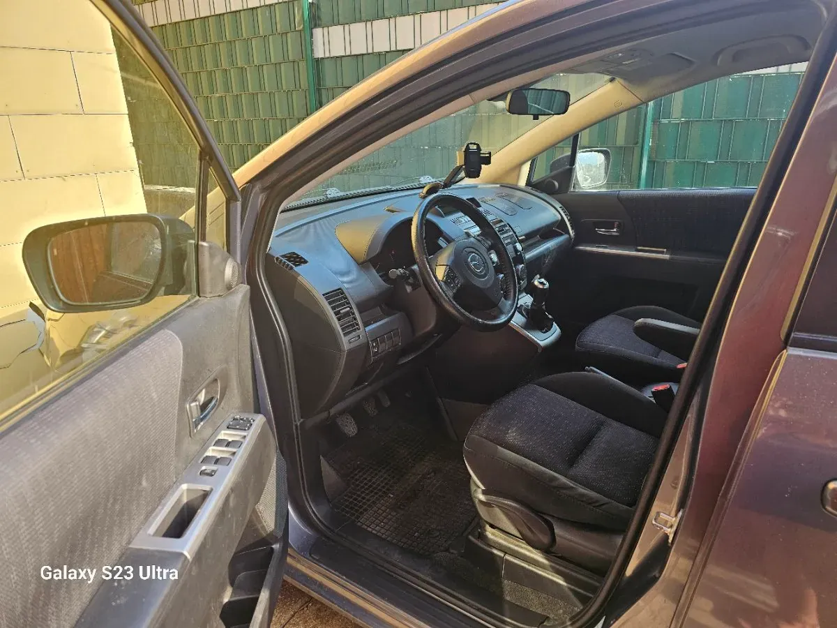 Mazda Mazda5 2009 photo 2