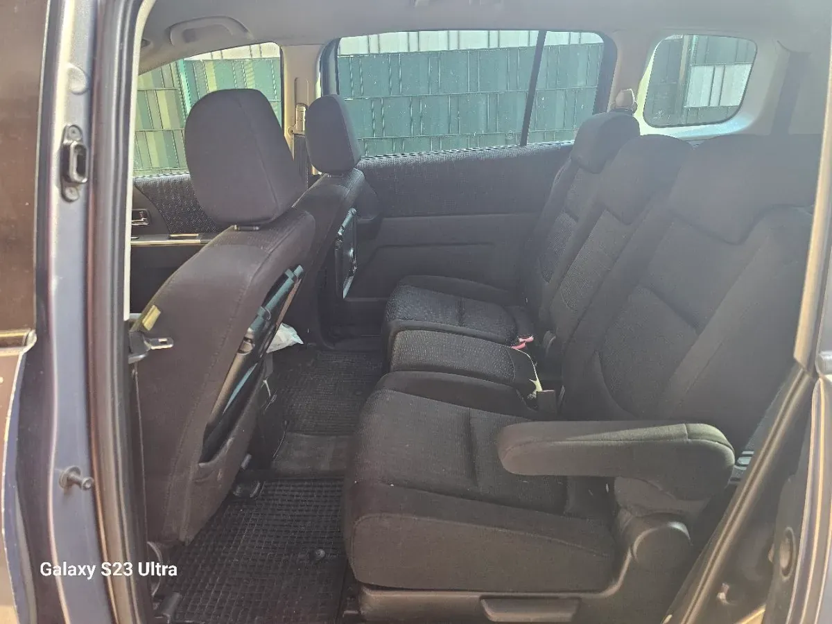 Mazda Mazda5