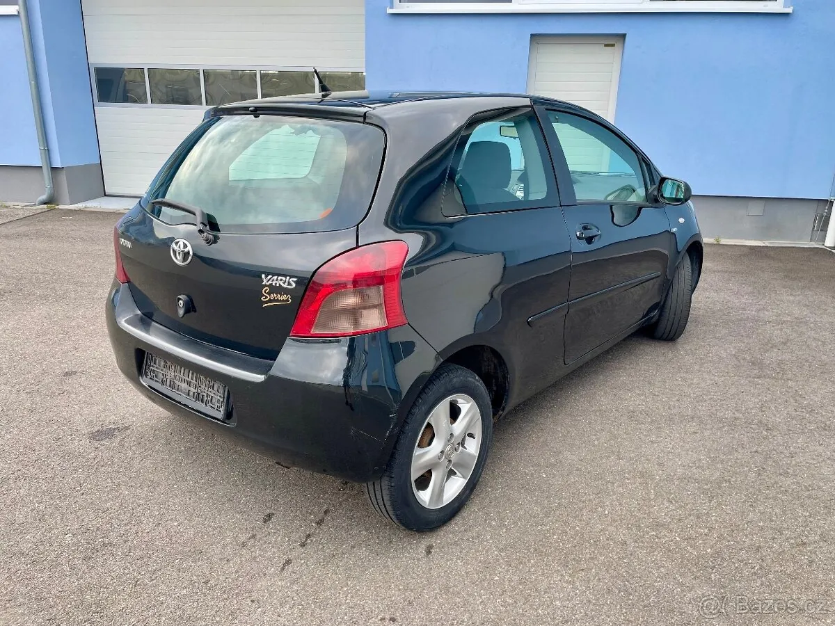 Toyota Yaris 2007 photo 4