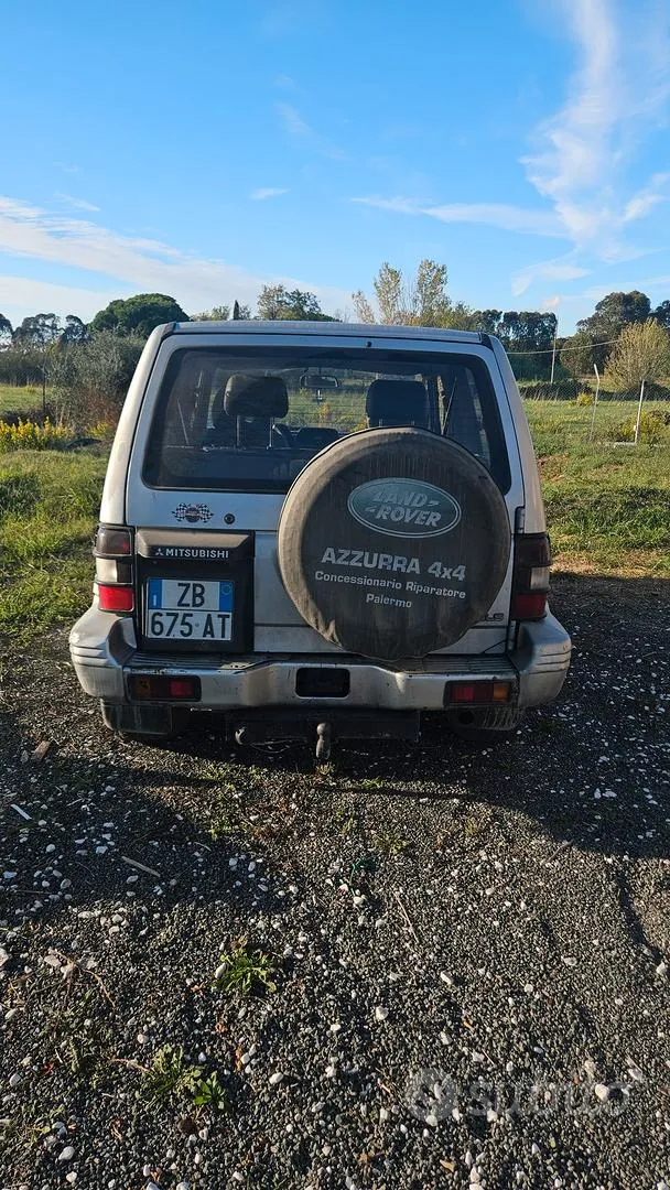 Mitsubishi Pajero 2000 photo 3
