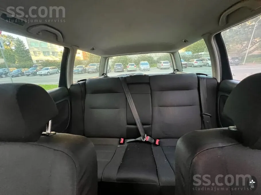 Volkswagen Passat 2003 photo 3