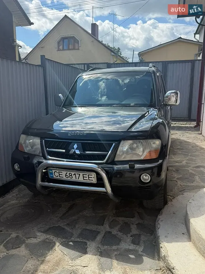 Mitsubishi Pajero 2004 photo 2