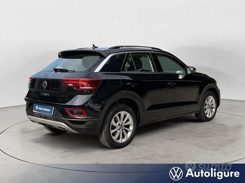Volkswagen T-Roc 2023 photo 5