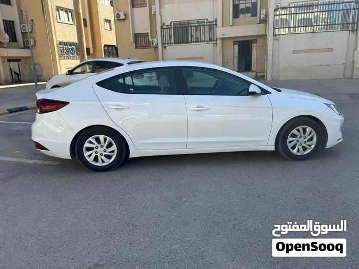 Hyundai Elantra 2020 photo 4