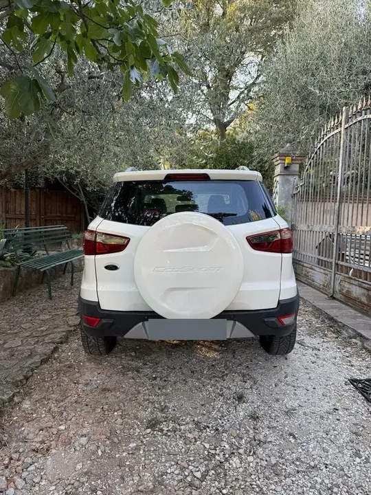 Ford Ecosport 2015 photo 2