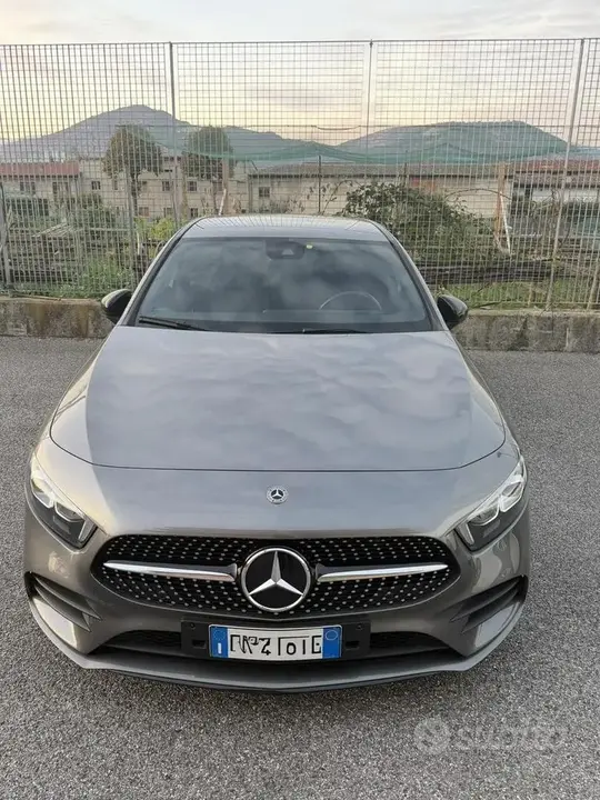 Mercedes-Benz A 180