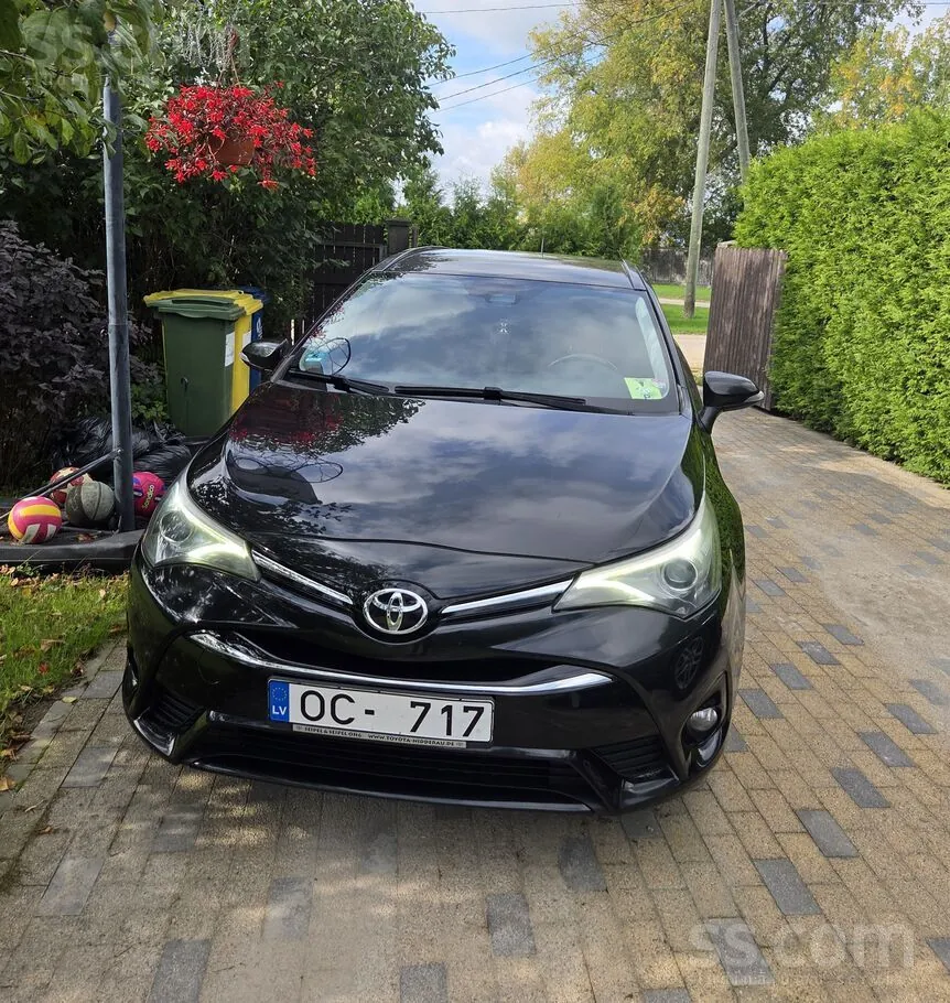 Toyota Avensis 2015 photo 4