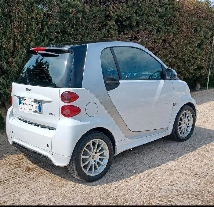 Smart Fortwo 2013 photo 2